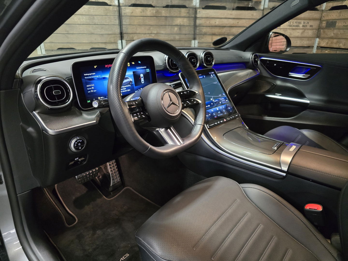 Mercedes-Benz C-Klasse 300 e AMG Line PHEV Leder LED Camera Sfeer Navi Trekhaak LM