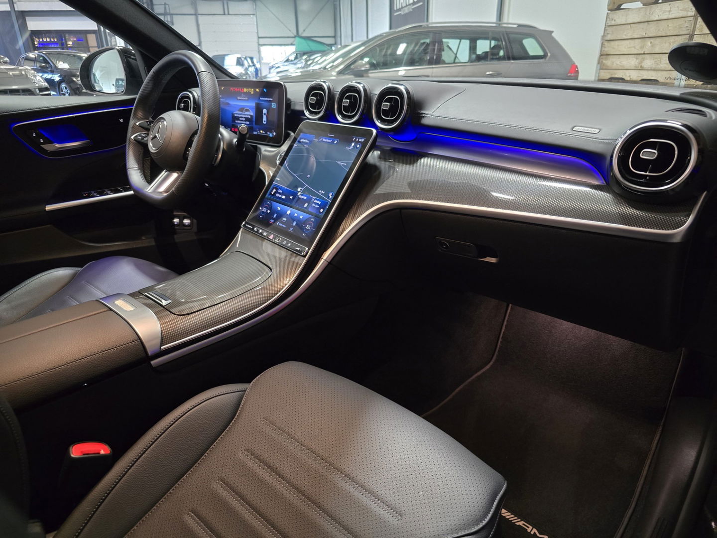 Mercedes-Benz C-Klasse 300 e AMG Line PHEV Leder LED Camera Sfeer Navi Trekhaak LM