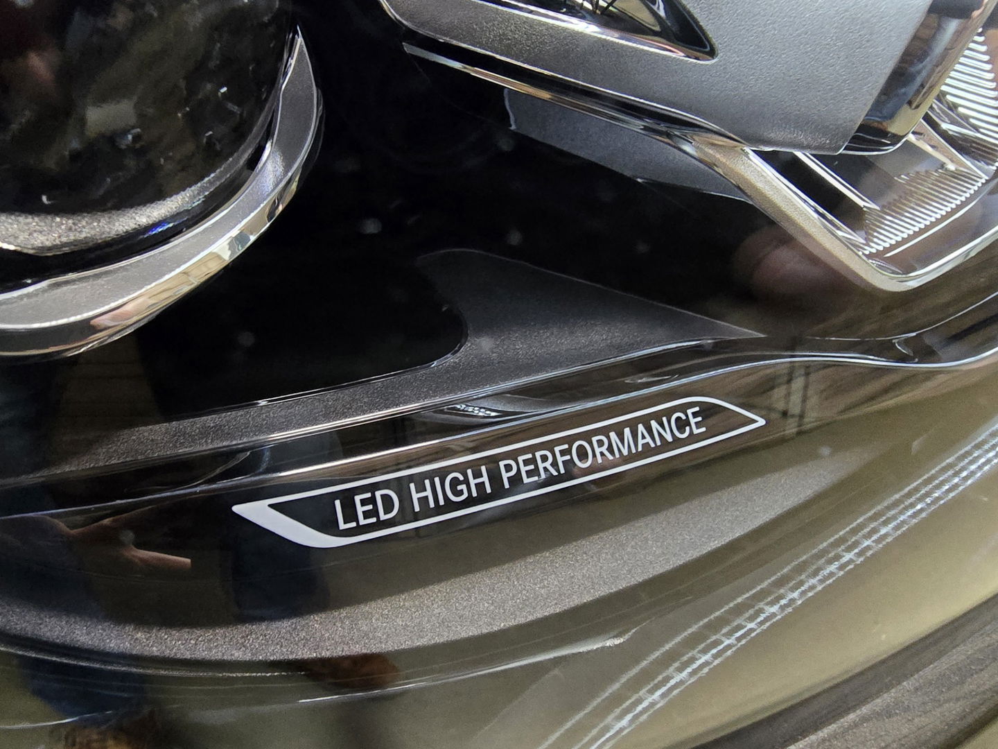 Mercedes-Benz C-Klasse 300 e AMG Line PHEV Leder LED Camera Sfeer Navi Trekhaak LM