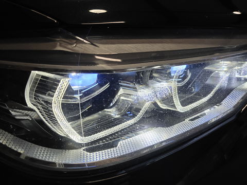 BMW 5 Serie Touring 520i High Executive Leder Pano Led HUD Memory M sport 19"LM