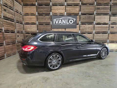 BMW 5 Serie Touring 520i High Executive Leder Pano Led HUD Memory M sport 19"LM