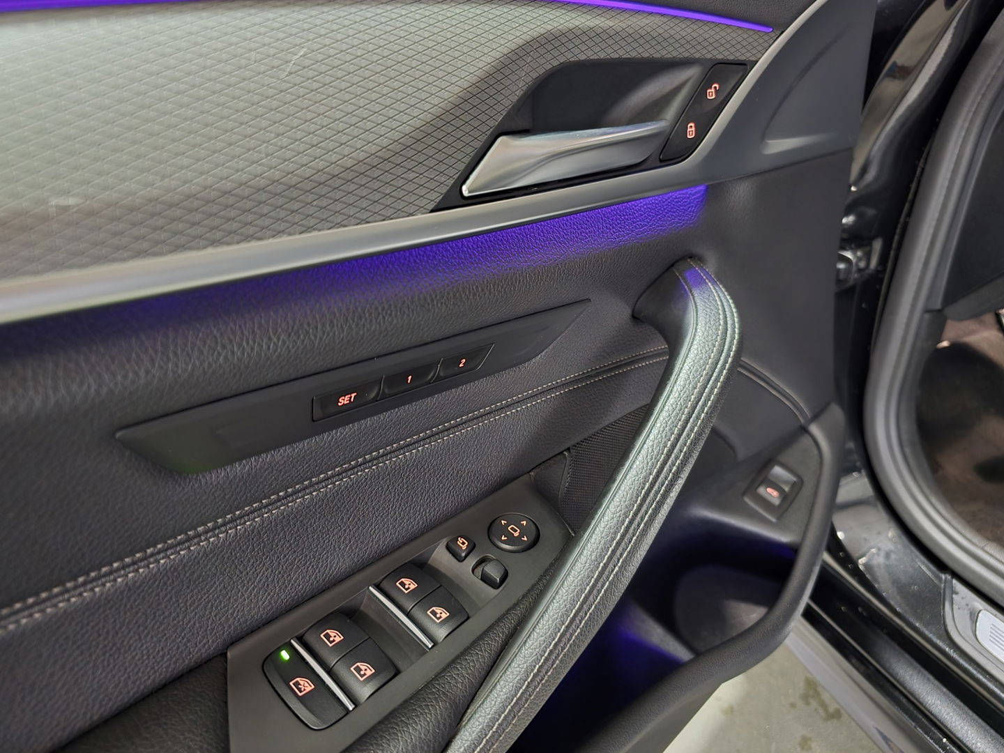 BMW 5 Serie Touring 520i High Executive Leder Pano Led HUD Memory M sport 19"LM