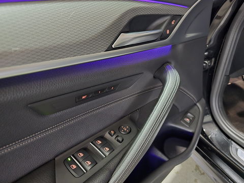 BMW 5 Serie Touring 520i High Executive Leder Pano Led HUD Memory M sport 19"LM