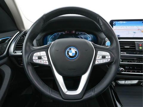 BMW iX3 Executive 80 kWh [ 3-Fase ] (INCL-BTW) *PANO | FULL-LED | ADAPTIVE-CRUISE | VERNASCA-FULL-LEATHER | NAVI-FULLMAP | DIGI-COCKPIT | BLIND-SPOT | MEMORY-PACK | CAMERA | AMBIENT-LIGHT | DAB+ | SPORTSEATS | 19''ALU*