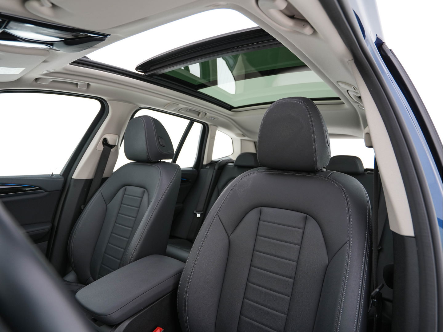 BMW iX3 Executive 80 kWh [ 3-Fase ] (INCL-BTW) *PANO | FULL-LED | ADAPTIVE-CRUISE | VERNASCA-FULL-LEATHER | NAVI-FULLMAP | DIGI-COCKPIT | BLIND-SPOT | MEMORY-PACK | CAMERA | AMBIENT-LIGHT | DAB+ | SPORTSEATS | 19''ALU*