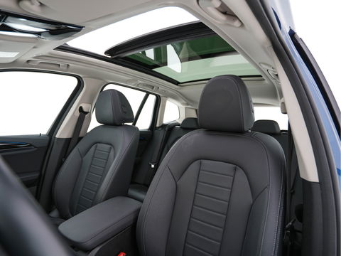 BMW iX3 Executive 80 kWh [ 3-Fase ] (INCL-BTW) *PANO | FULL-LED | ADAPTIVE-CRUISE | VERNASCA-FULL-LEATHER | NAVI-FULLMAP | DIGI-COCKPIT | BLIND-SPOT | MEMORY-PACK | CAMERA | AMBIENT-LIGHT | DAB+ | SPORTSEATS | 19''ALU*