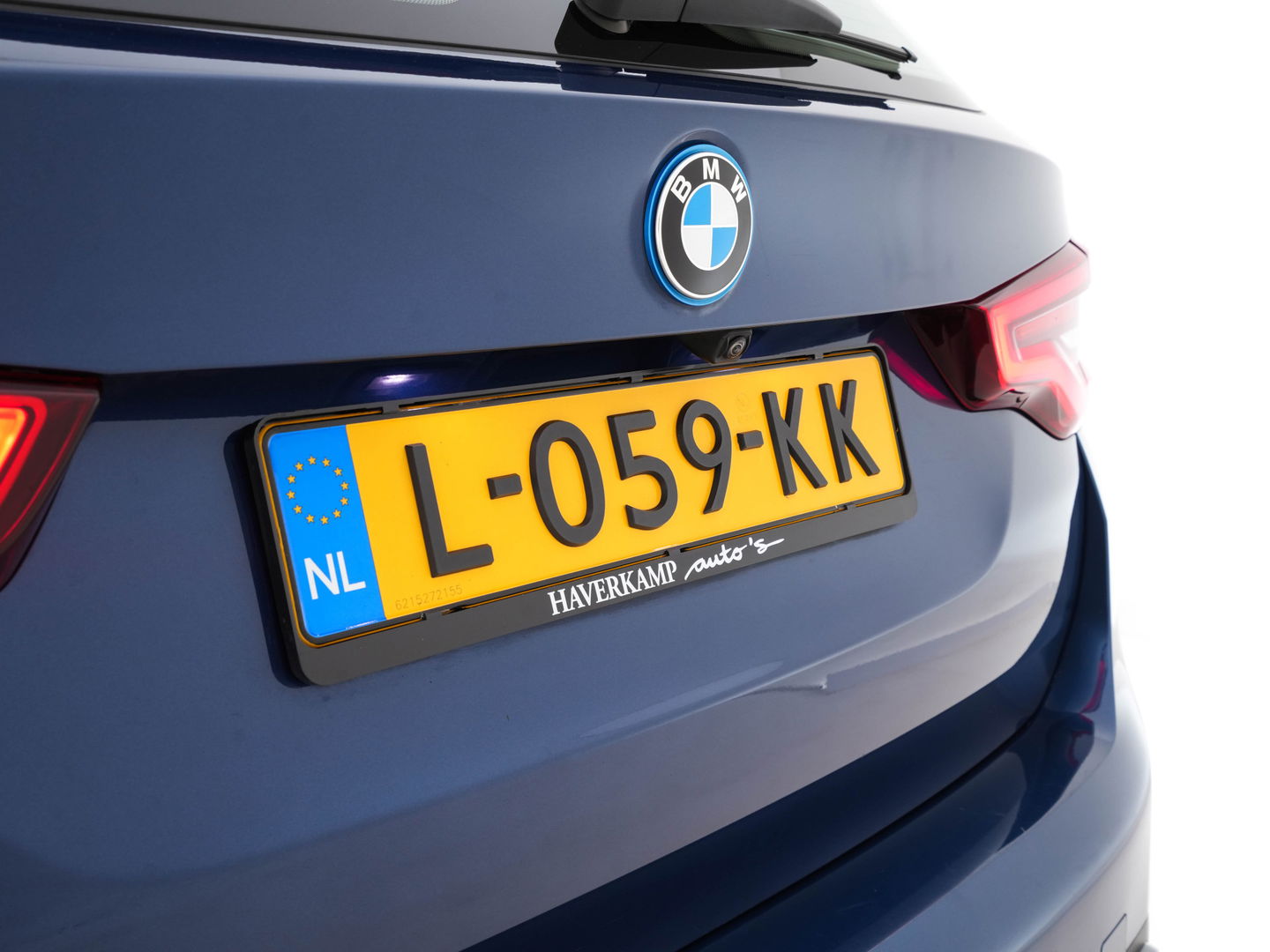 BMW iX3 Executive 80 kWh [ 3-Fase ] (INCL-BTW) *PANO | FULL-LED | ADAPTIVE-CRUISE | VERNASCA-FULL-LEATHER | NAVI-FULLMAP | DIGI-COCKPIT | BLIND-SPOT | MEMORY-PACK | CAMERA | AMBIENT-LIGHT | DAB+ | SPORTSEATS | 19''ALU*