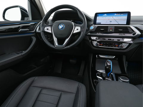BMW iX3 Executive 80 kWh [ 3-Fase ] (INCL-BTW) *PANO | FULL-LED | ADAPTIVE-CRUISE | VERNASCA-FULL-LEATHER | NAVI-FULLMAP | DIGI-COCKPIT | BLIND-SPOT | MEMORY-PACK | CAMERA | AMBIENT-LIGHT | DAB+ | SPORTSEATS | 19''ALU*