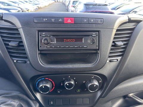 Iveco Daily 35S13V 2.3 352 H2 *REFRIGERATED-COMPARTMENT | AIRCO | CRUISE | AIRPRESSURE-SEAT | 3-PERS *