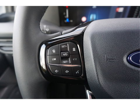 Ford Transit Custom 300L 136PK Trend AUT BPM VRIJ!! 13" Sync Navi, Cam, Adap. Cruise, 2740KG Trekgewicht!! NR. 836