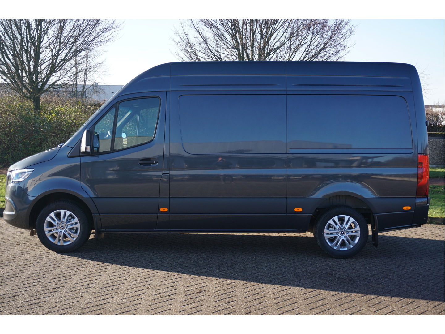 Mercedes-Benz Sprinter 319CDI Select L2H2 BPM VRIJ!! 10.25" Mbux, ACC, LED, 17" LM 3.5T Trekhaak!! NR. 910