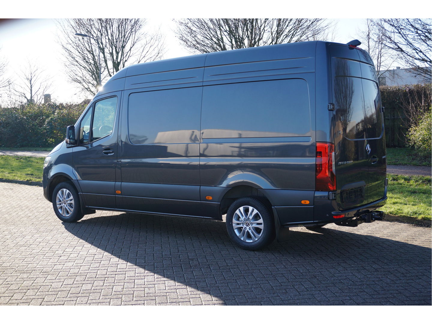 Mercedes-Benz Sprinter 319CDI Select L2H2 BPM VRIJ!! 10.25" Mbux, ACC, LED, 17" LM 3.5T Trekhaak!! NR. 910