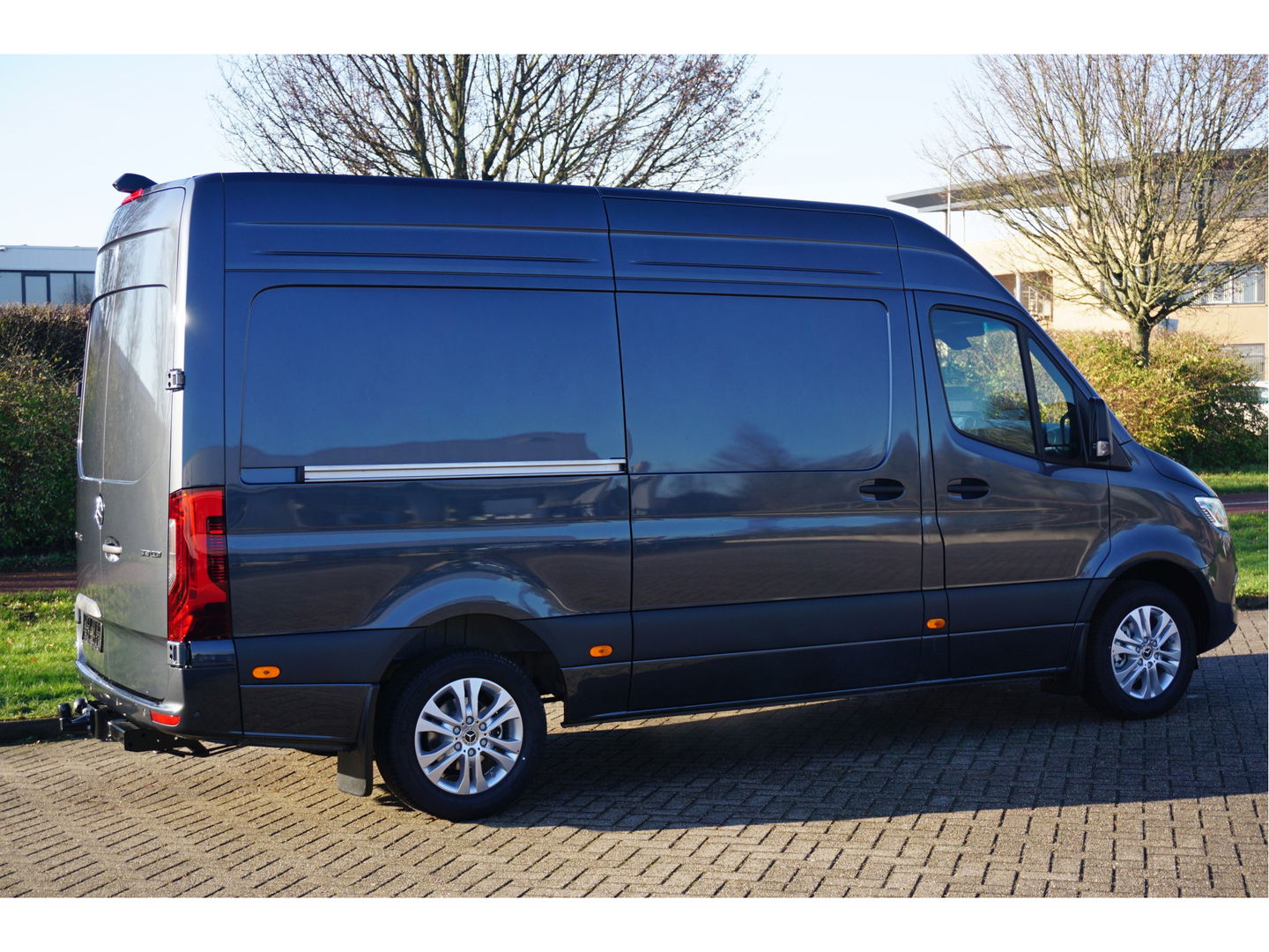 Mercedes-Benz Sprinter 319CDI Select L2H2 BPM VRIJ!! 10.25" Mbux, ACC, LED, 17" LM 3.5T Trekhaak!! NR. 910