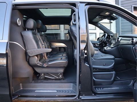 Mercedes-Benz V-Klasse 300d AMG Exclusive - Lang L2 DC 5 pers. Euro 6 - Koelkast - Pano - Cruise