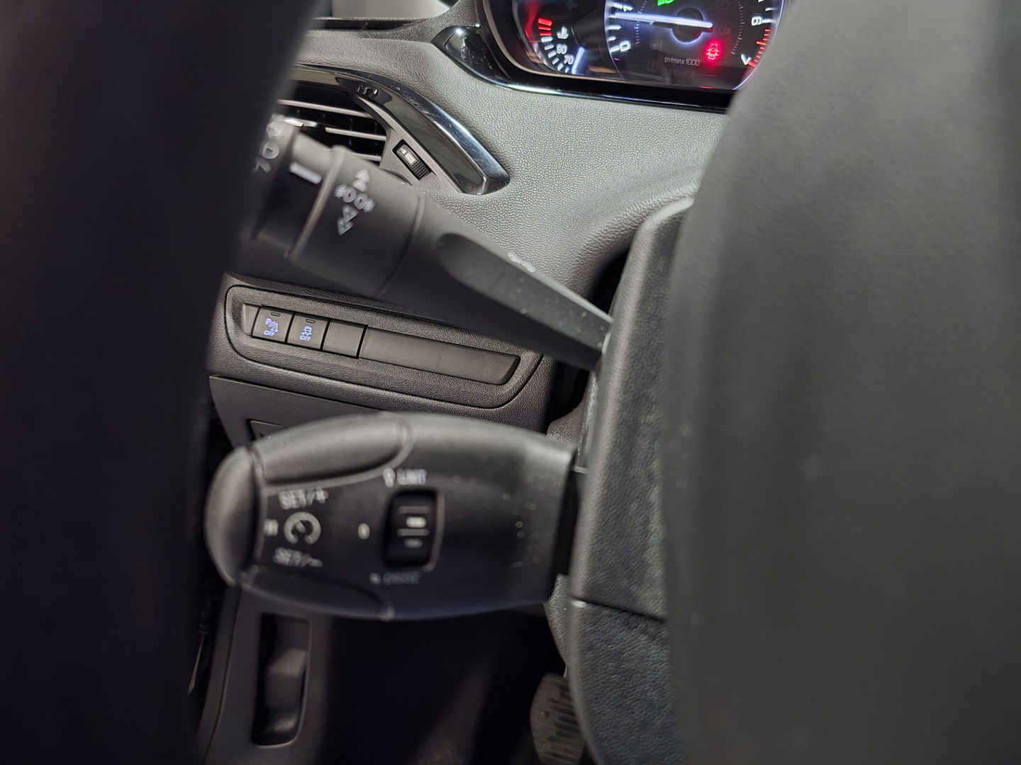 Peugeot 208 1.2 PureTech Blue Lion Navigatie Airco Telefoon PDC