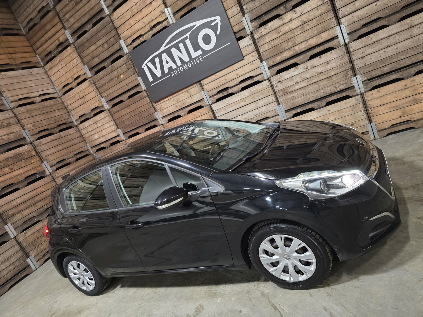 Peugeot 208 1.2 PureTech Blue Lion Navigatie Airco Telefoon PDC