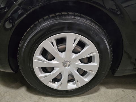 Peugeot 208 1.2 PureTech Blue Lion Navigatie Airco Telefoon PDC