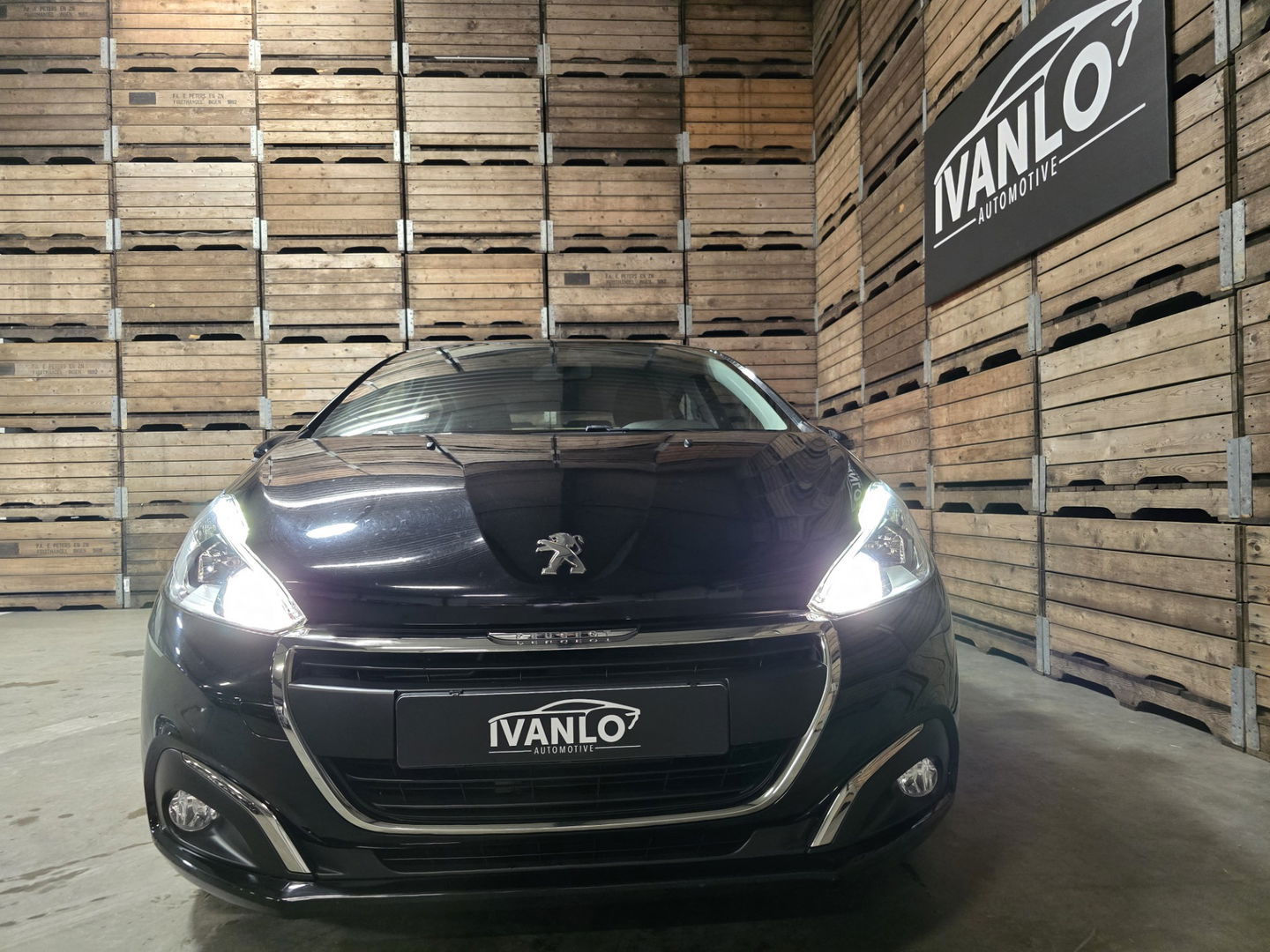 Peugeot 208 1.2 PureTech Blue Lion Navigatie Airco Telefoon PDC