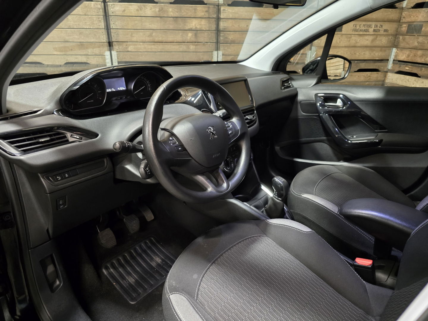 Peugeot 208 1.2 PureTech Blue Lion Navigatie Airco Telefoon PDC