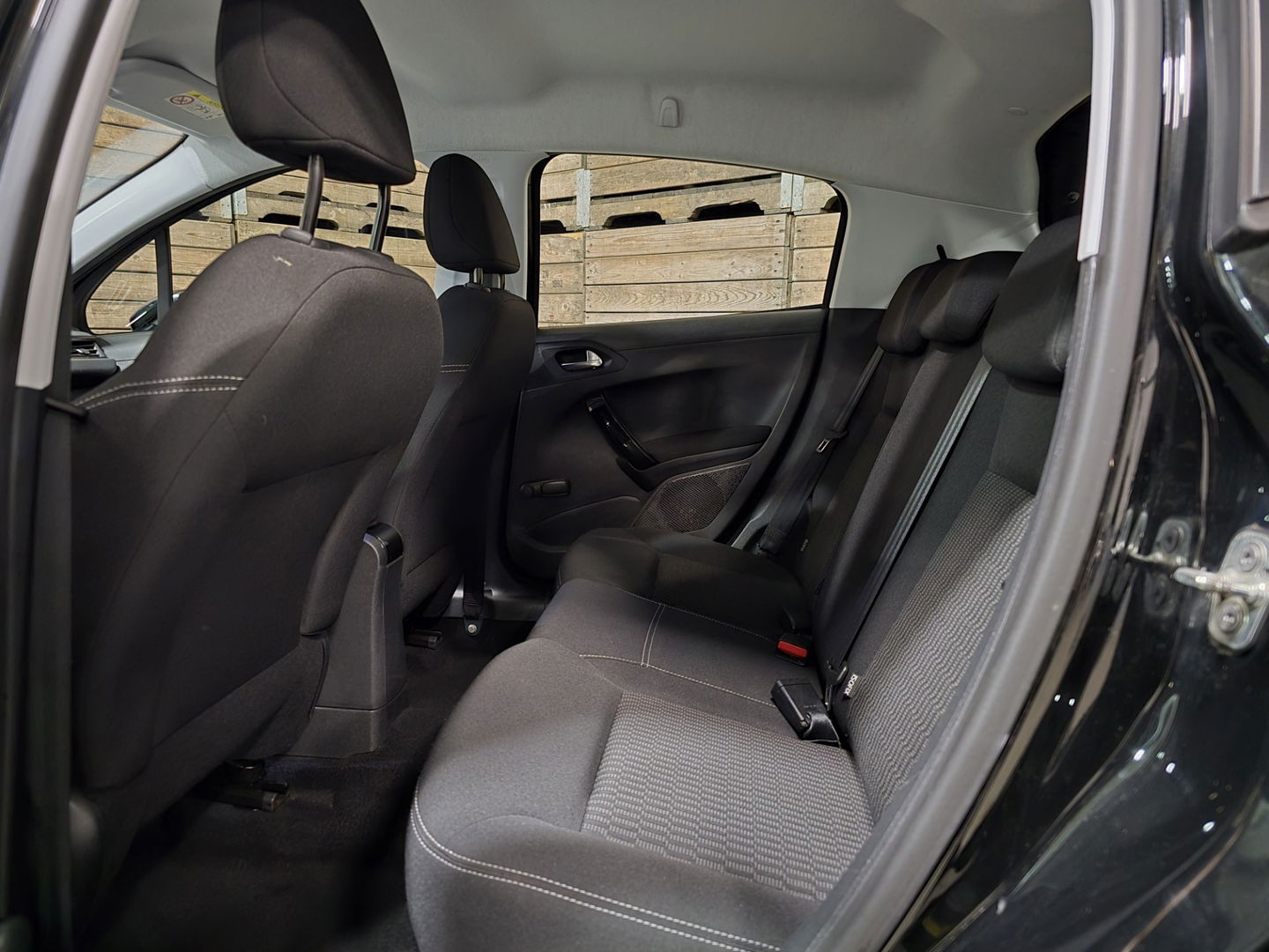 Peugeot 208 1.2 PureTech Blue Lion Navigatie Airco Telefoon PDC