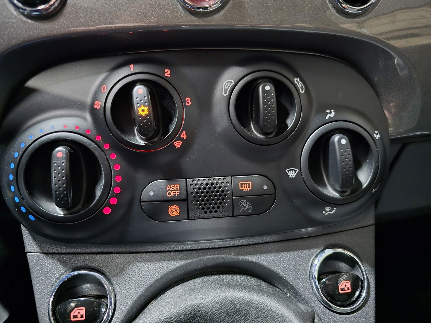 Fiat 500 0.9 TwinAir Turbo Lounge Pano BLuetooth Navigatie lm