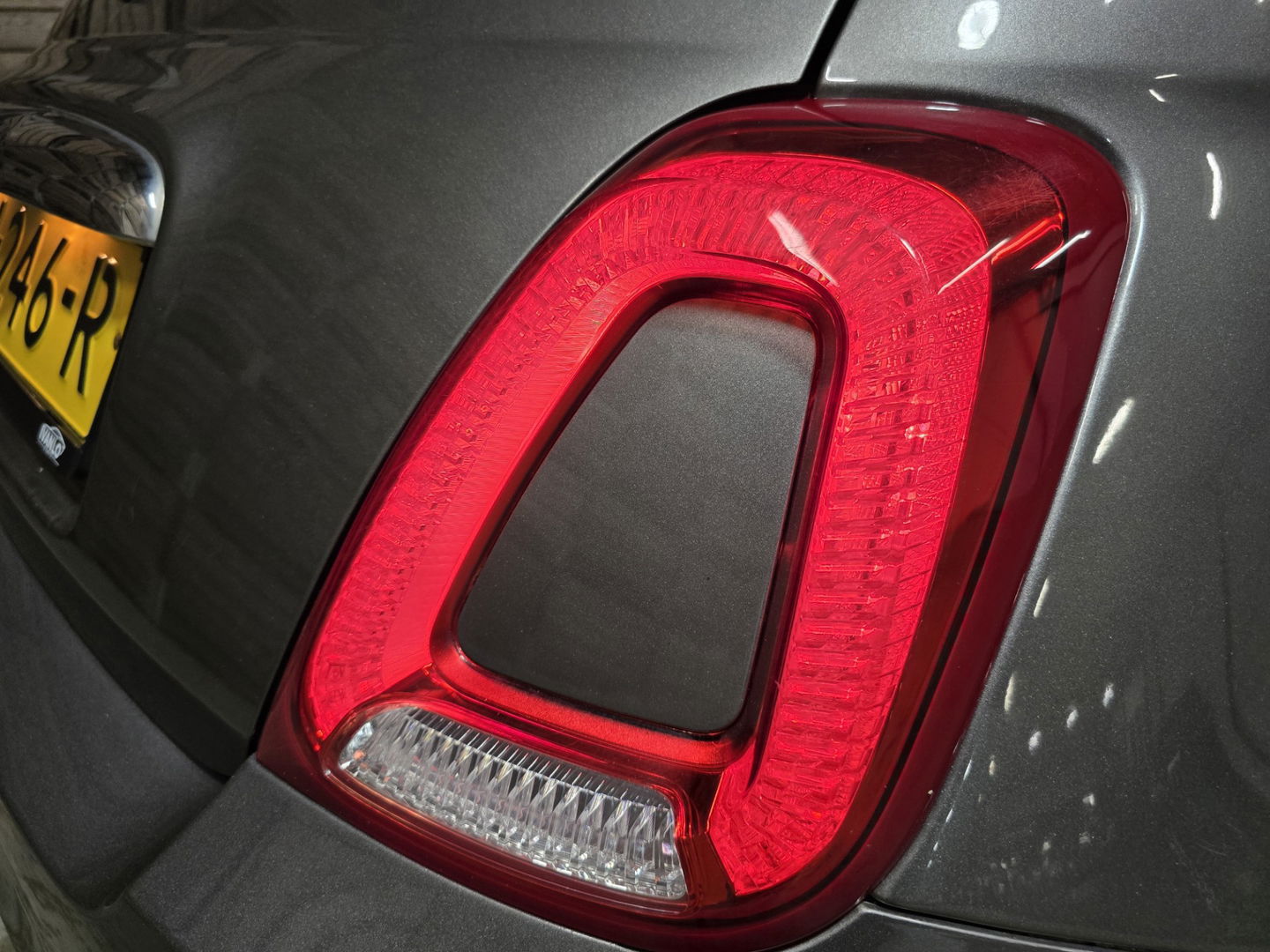 Fiat 500 0.9 TwinAir Turbo Lounge Pano BLuetooth Navigatie lm