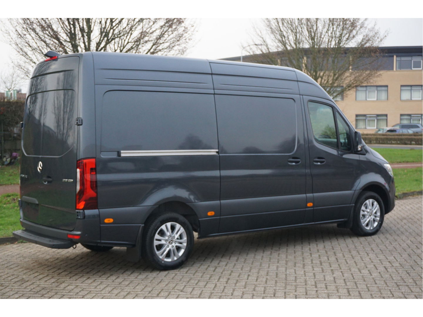 Mercedes-Benz Sprinter 319CDI Select L2H2 BPM VRIJ!! 10.25" Mbux, ACC, LED, 17" LM!! NR. 655