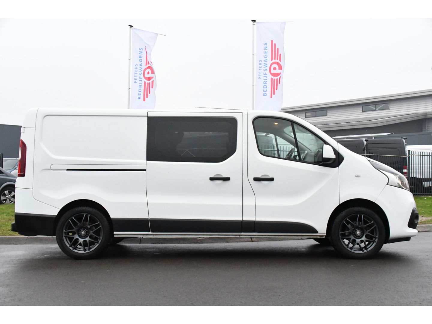 Renault Trafic 1.6 dCi T29 L2H1 DC PB Edition Camera, Sensoren, NAVI, 145PK, 2 x Schuifdeur, Multimedia, UNIEK!