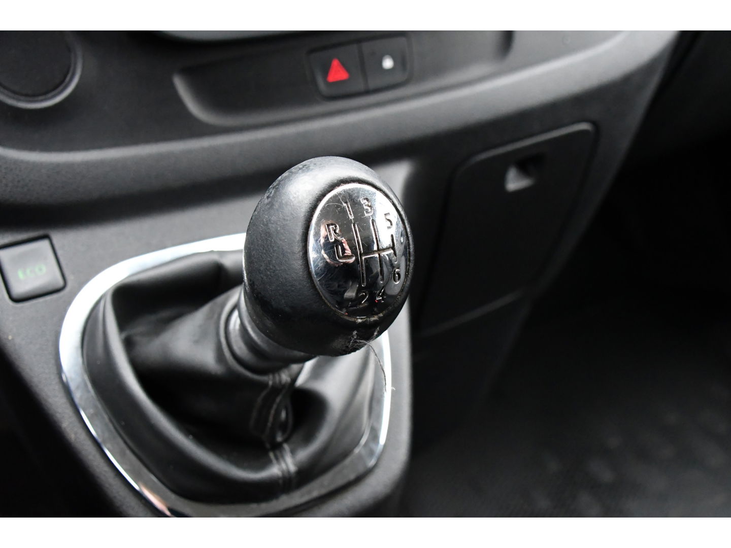 Renault Trafic 1.6 dCi T29 L2H1 DC PB Edition Camera, Sensoren, NAVI, 145PK, 2 x Schuifdeur, Multimedia, UNIEK!