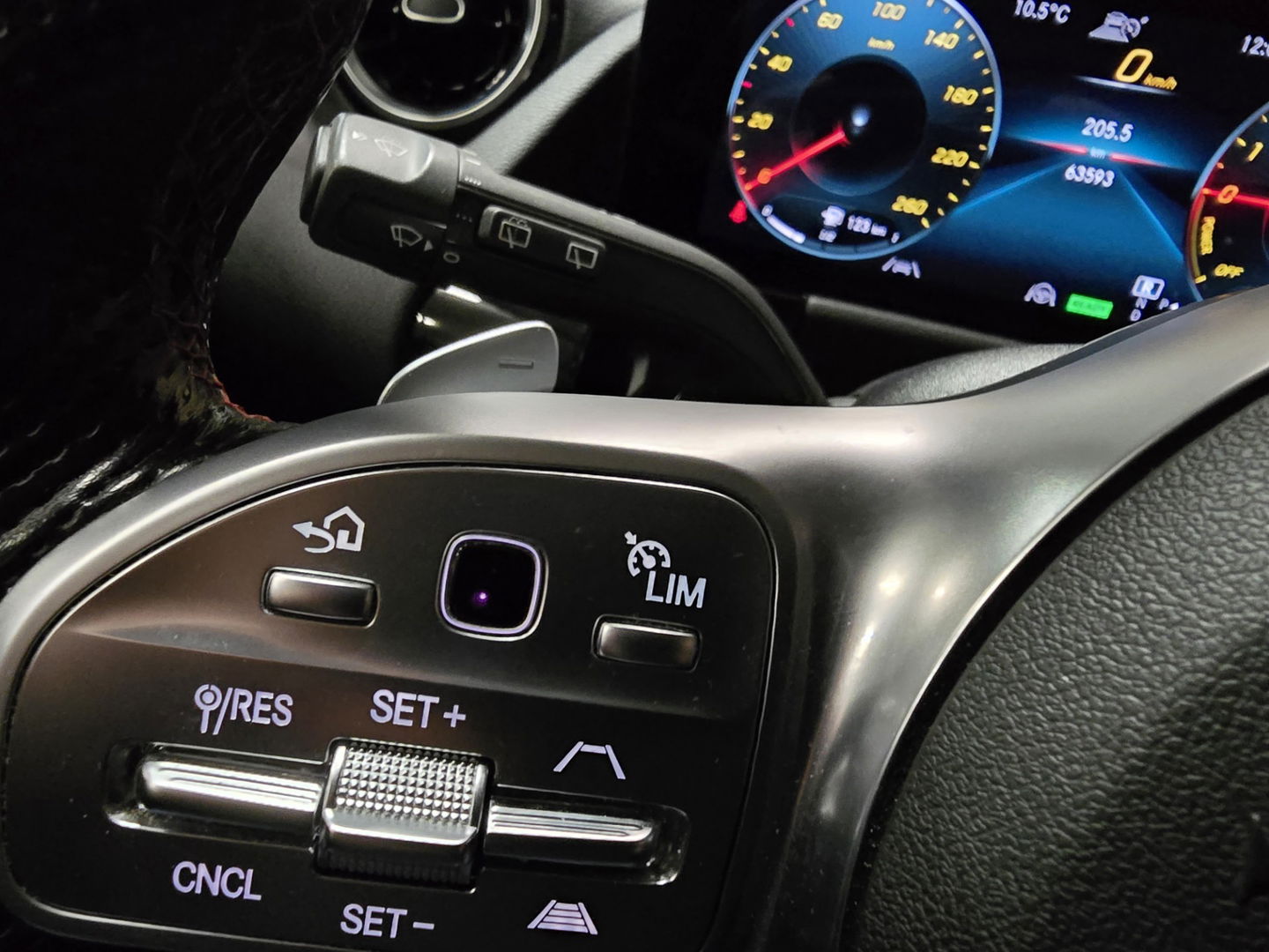 Mercedes-Benz GLA 250 e AMG Line Pano Led Mountaingrau Navi Clima Cruise 19"LM