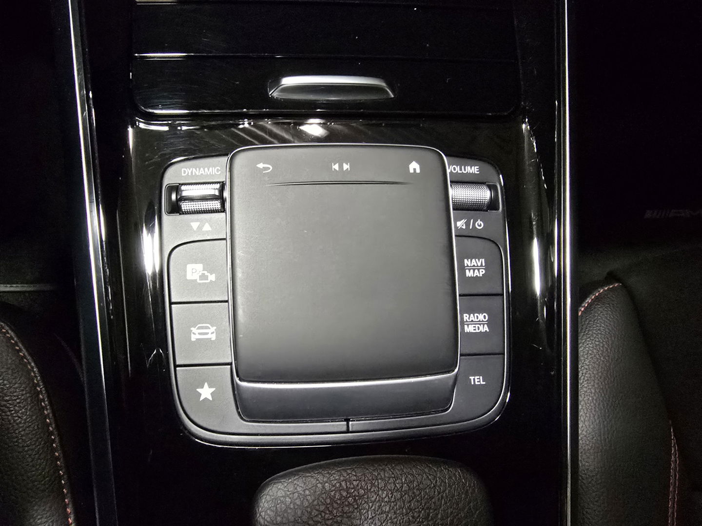 Mercedes-Benz GLA 250 e AMG Line Pano Led Mountaingrau Navi Clima Cruise 19"LM