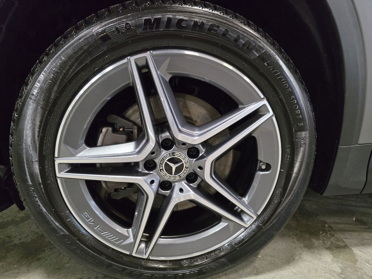 Mercedes-Benz GLA 250 e AMG Line Pano Led Mountaingrau Navi Clima Cruise 19"LM