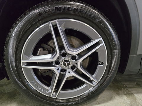 Mercedes-Benz GLA 250 e AMG Line Pano Led Mountaingrau Navi Clima Cruise 19"LM