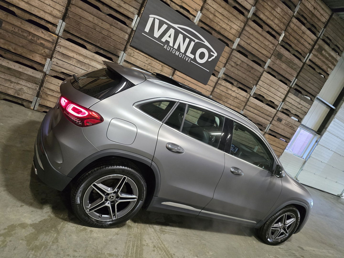 Mercedes-Benz GLA 250 e AMG Line Pano Led Mountaingrau Navi Clima Cruise 19"LM