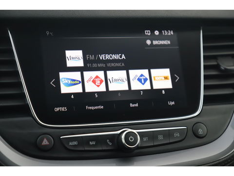 Opel Grandland X 1.2 Turbo Innovation 131PK Trekhaak Navigatie Carplay Android Camera Clima Cruise 18 inch LMV Rijstrooksensor