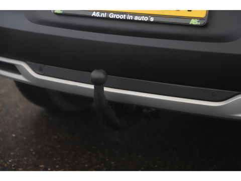 Opel Grandland X 1.2 Turbo Innovation 131PK Trekhaak Navigatie Carplay Android Camera Clima Cruise 18 inch LMV Rijstrooksensor
