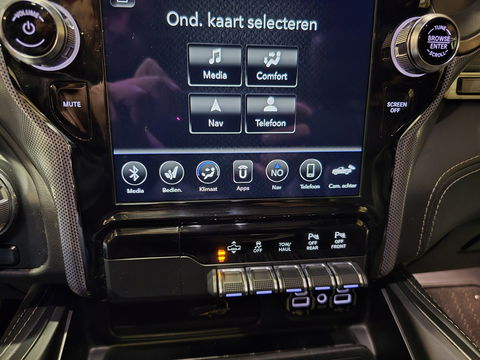 Dodge Ram 1500 5.7 V8 4x4 Crew Cab Limited Pano Leder Navi Clima 22"LM