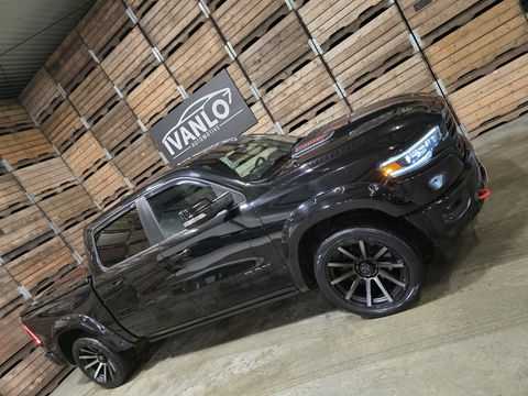 Dodge Ram 1500 5.7 V8 4x4 Crew Cab Limited Pano Leder Navi Clima 22"LM