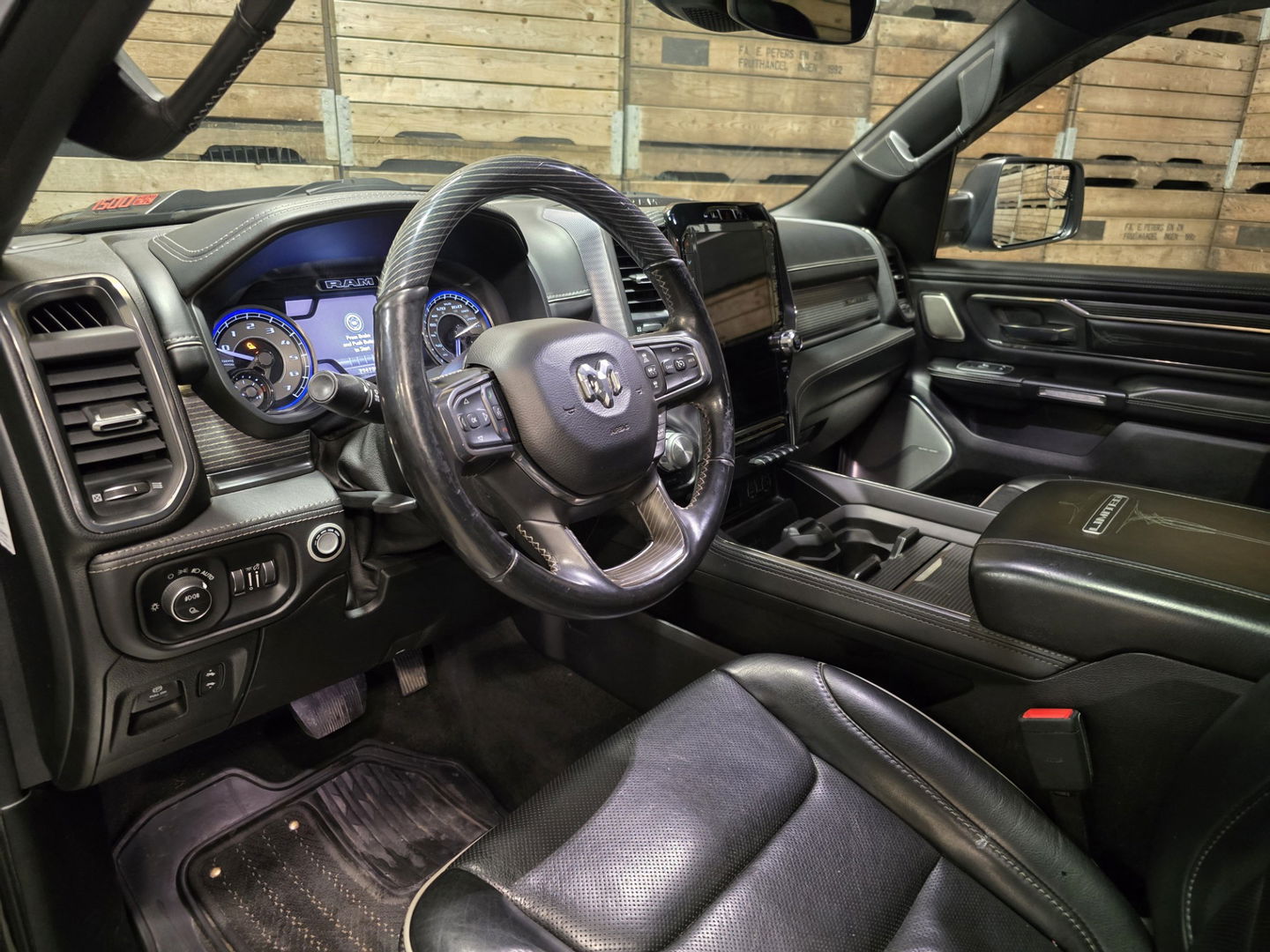 Dodge Ram 1500 5.7 V8 4x4 Crew Cab Limited Pano Leder Navi Clima 22"LM