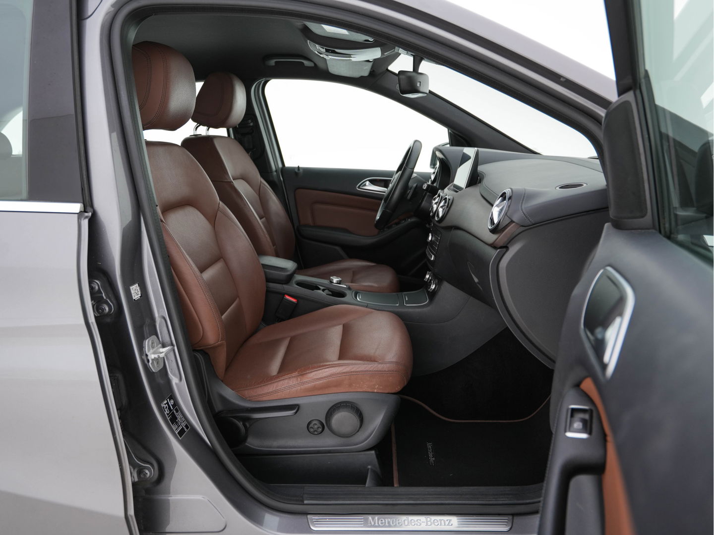 Mercedes-Benz B-Klasse Electric Drive Prestige Style-Pack 28 kWh [ 3-Fase ] *FULL-LEATHER | XENON | NAVI-FULLMAP | CAMERA | COMFORT-SEATS | ECC | PDC | CRUISE | DAB | HEATED-SEATS |  17 "ALU*