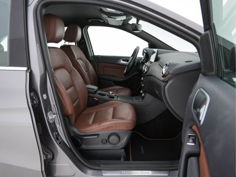 Mercedes-Benz B-Klasse Electric Drive Prestige Style-Pack 28 kWh [ 3-Fase ] *FULL-LEATHER | XENON | NAVI-FULLMAP | CAMERA | COMFORT-SEATS | ECC | PDC | CRUISE | DAB | HEATED-SEATS |  17 "ALU*