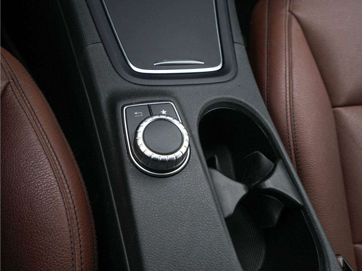 Mercedes-Benz B-Klasse Electric Drive Prestige Style-Pack 28 kWh [ 3-Fase ] *FULL-LEATHER | XENON | NAVI-FULLMAP | CAMERA | COMFORT-SEATS | ECC | PDC | CRUISE | DAB | HEATED-SEATS |  17 "ALU*