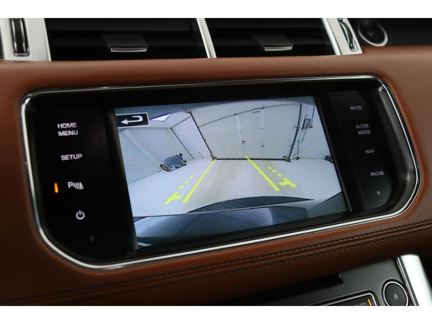 Land Rover Range Rover Sport 5.0 V8 SC HSE Dynamic | Panoramadak | Leder | Stoelventilatie | Meridian Sound | Head-Up | Camera | Xenon | Keyless | Navigatie | Stoel & stuurverwarming