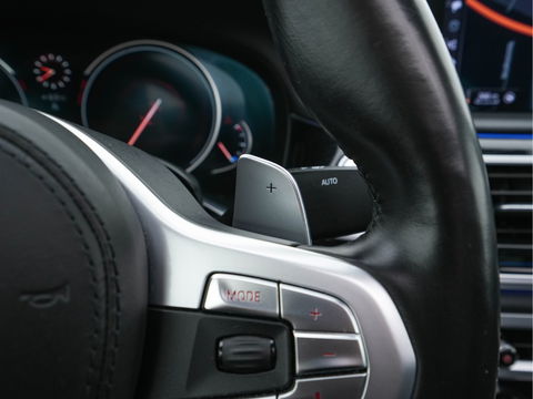 BMW 7 Serie 730d xDrive High Executive M-Sportpack Aut. *PANO | NAPPA-FULL-LEATHER | HARMAN/KARDON-SURROUND | SOFT-CLOSE | HEAD-UP | ADAPT.CRUISE | FULL-LED | MEMORY-PACK | SURROUND-VIEW | DIGI-COCKPIT | BLIS | DAB+ | AMBIENT-LIGHT | 20''ALU*