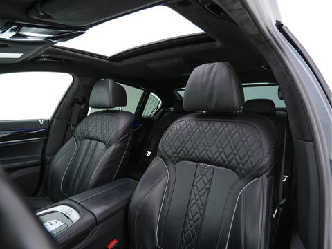 BMW 7 Serie 730d xDrive High Executive M-Sportpack Aut. *PANO | NAPPA-FULL-LEATHER | HARMAN/KARDON-SURROUND | SOFT-CLOSE | HEAD-UP | ADAPT.CRUISE | FULL-LED | MEMORY-PACK | SURROUND-VIEW | DIGI-COCKPIT | BLIS | DAB+ | AMBIENT-LIGHT | 20''ALU*