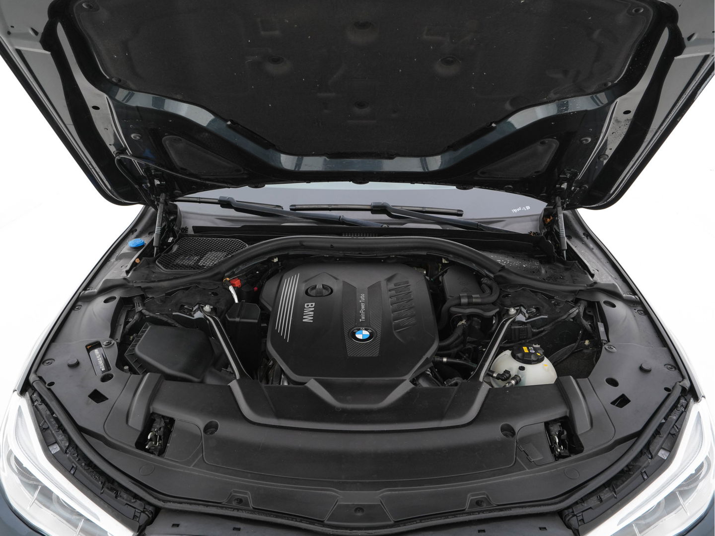 BMW 7 Serie 730d xDrive High Executive M-Sportpack Aut. *PANO | NAPPA-FULL-LEATHER | HARMAN/KARDON-SURROUND | SOFT-CLOSE | HEAD-UP | ADAPT.CRUISE | FULL-LED | MEMORY-PACK | SURROUND-VIEW | DIGI-COCKPIT | BLIS | DAB+ | AMBIENT-LIGHT | 20''ALU*