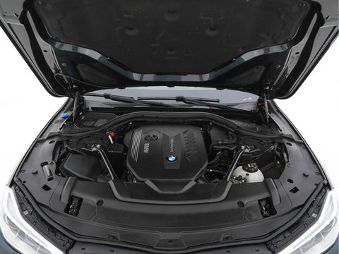 BMW 7 Serie 730d xDrive High Executive M-Sportpack Aut. *PANO | NAPPA-FULL-LEATHER | HARMAN/KARDON-SURROUND | SOFT-CLOSE | HEAD-UP | ADAPT.CRUISE | FULL-LED | MEMORY-PACK | SURROUND-VIEW | DIGI-COCKPIT | BLIS | DAB+ | AMBIENT-LIGHT | 20''ALU*