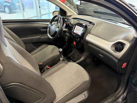 Citroën C1 1.2 PureTech Airscape Shine , Nieuwe Apk !!