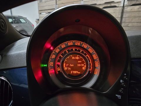 Fiat 500 1.0 Hybrid Dolcevita navi clima LM