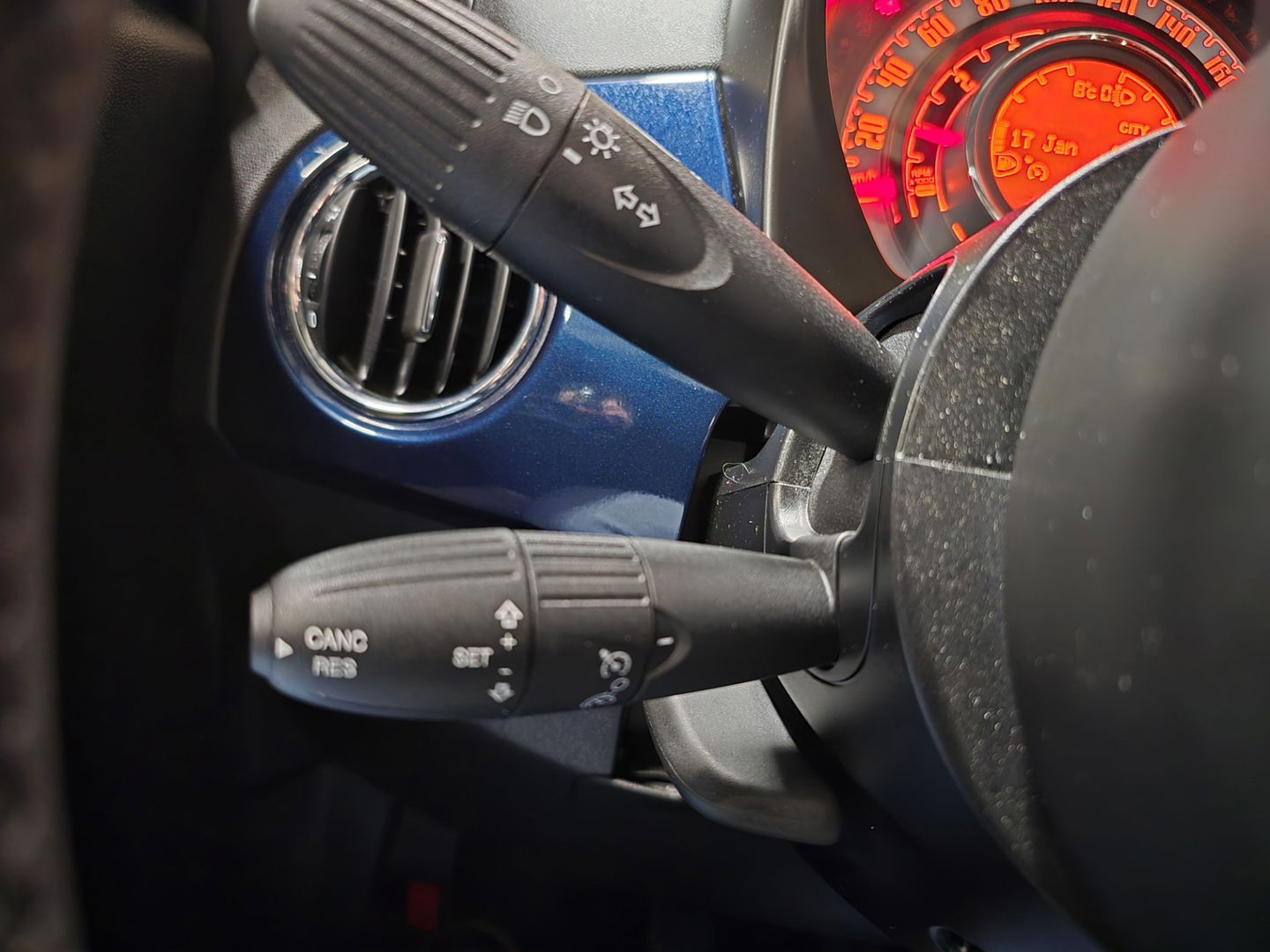 Fiat 500 1.0 Hybrid Dolcevita navi clima LM